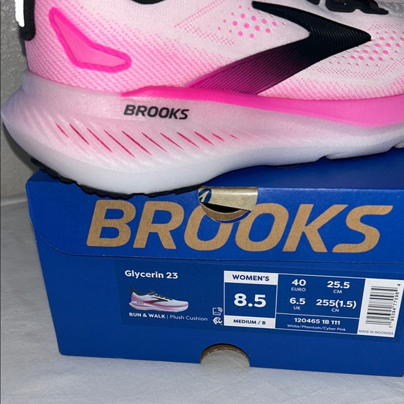 Brooks Women's Glycerin 23 in Pink and Black - Picture 6 of 9